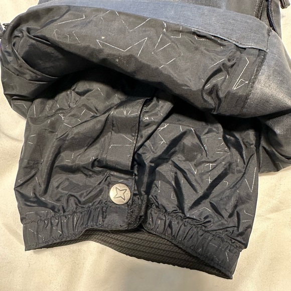 Nikita Snowpants - Picture 2 of 12